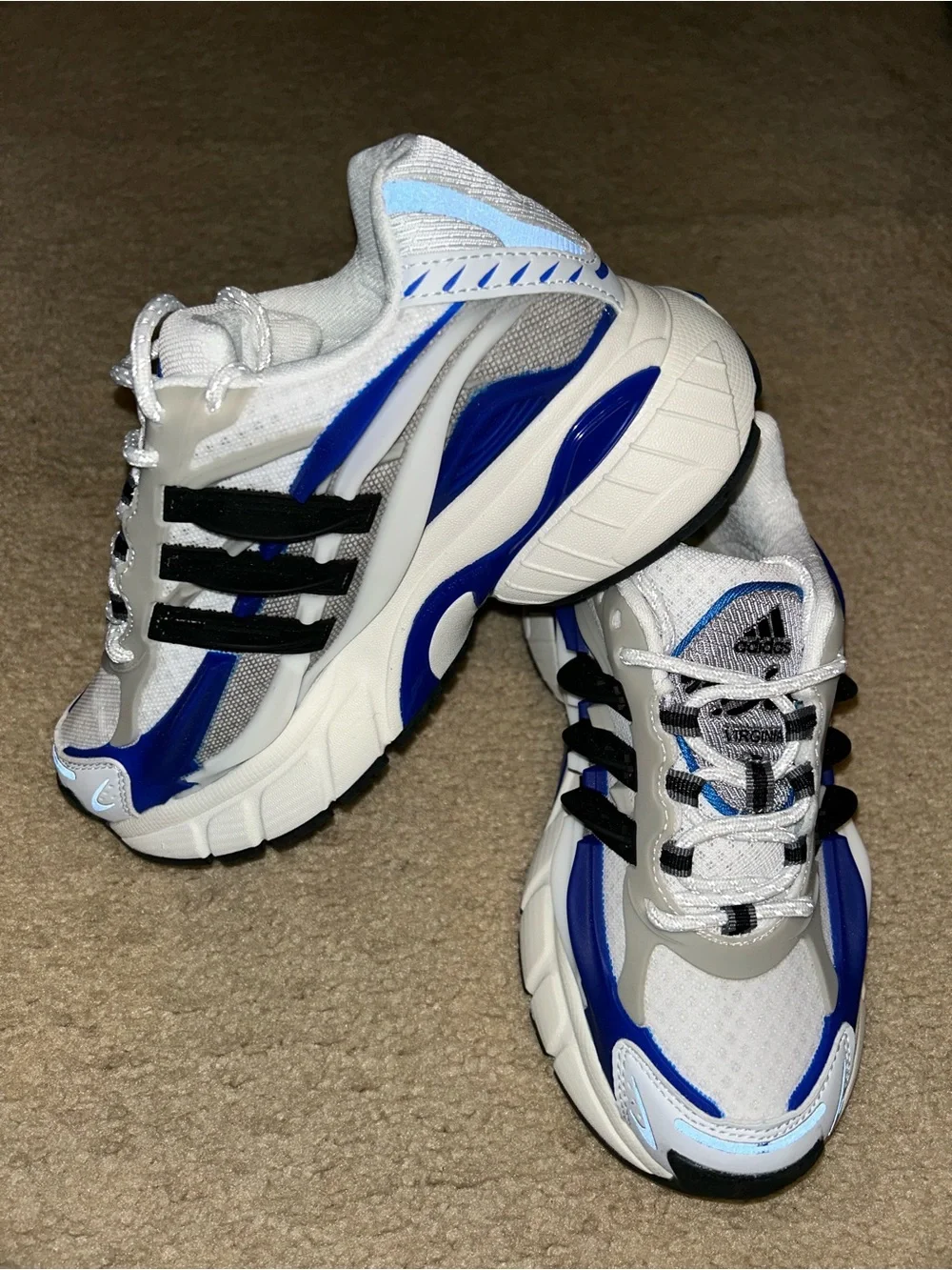 Adidas Men’s White & Blue Jellyfish Athletic Sneakers